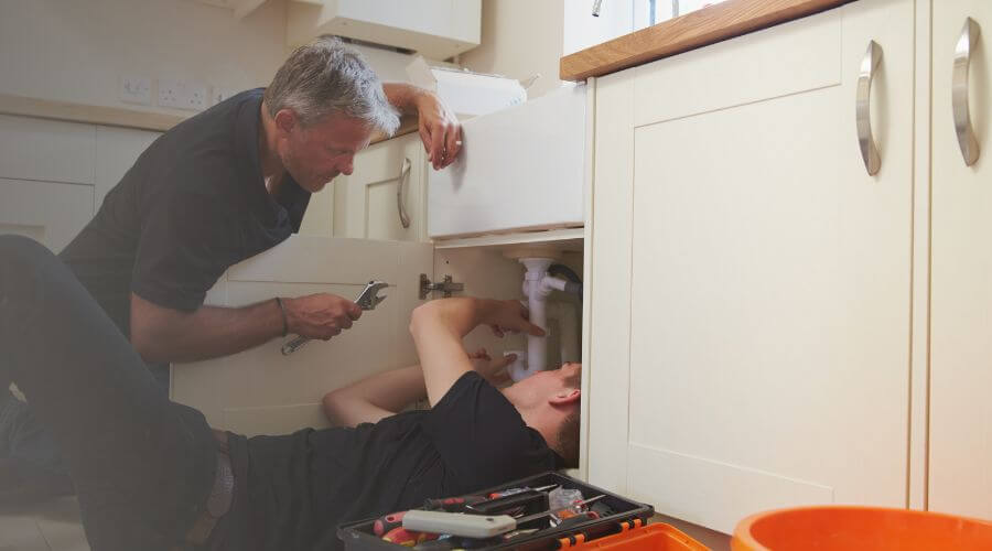 Professional burst pipe repair services in Colwell, IA